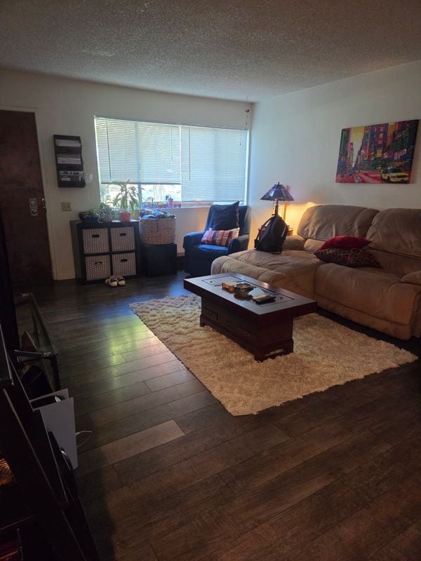 Photo - 1569 Drake Dr