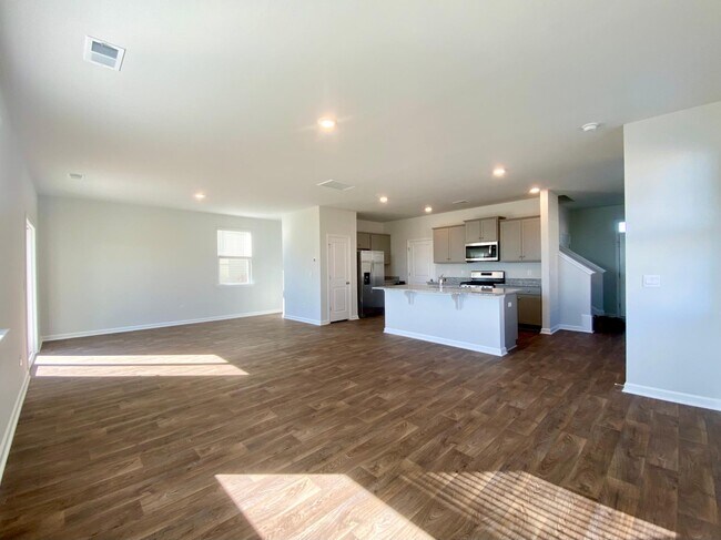 Photo - 509 Sybilwood Ln