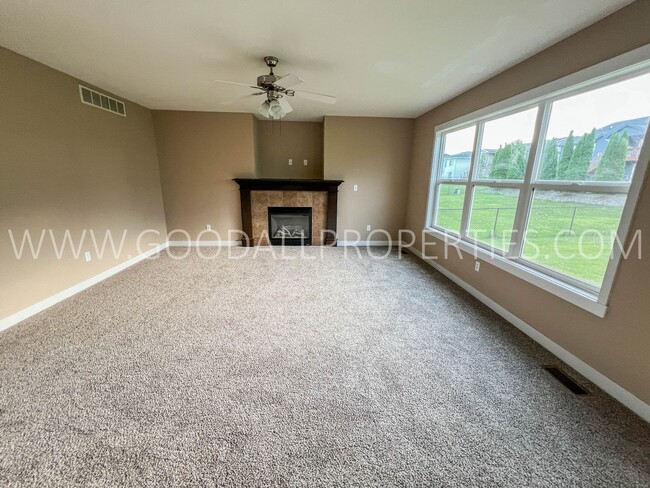 Photo - Beautiful 4 Bedroom, 2.5 Bathroom Home in Ankeny