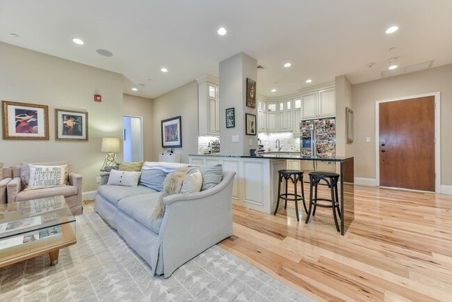 Photo - 9 Appleton St Unit 1