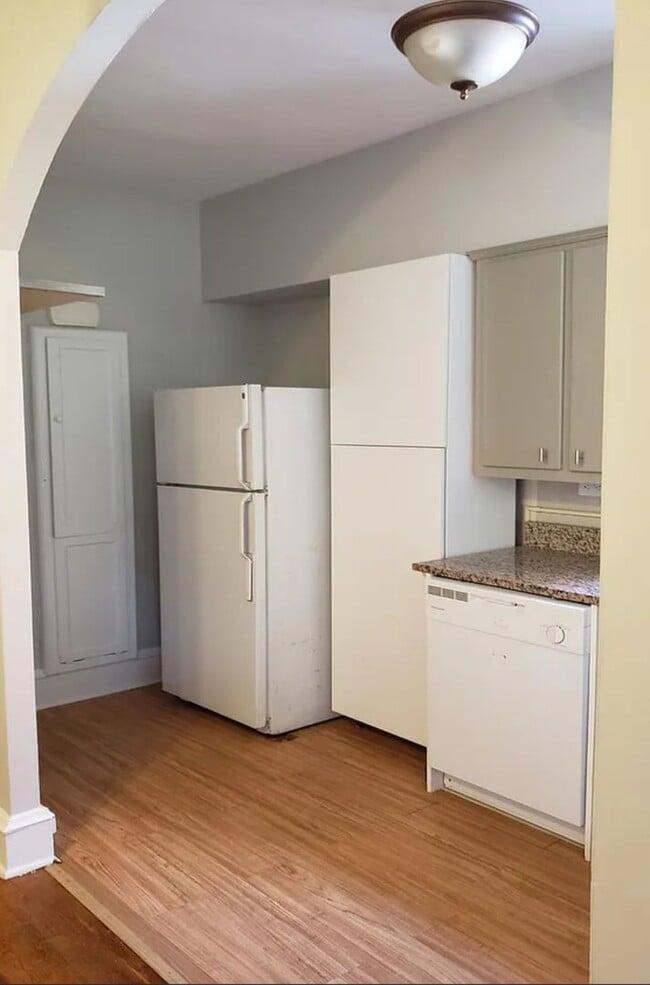 Photo - 3133 N Calvert St Unidad 3