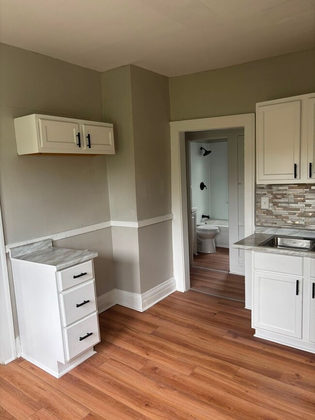 Photo - 3514 E 118th St Unit Down