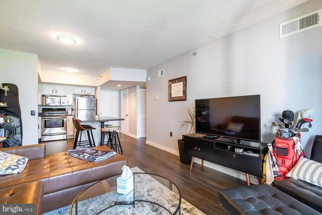 Photo - 1001 N Randolph St Unit 417