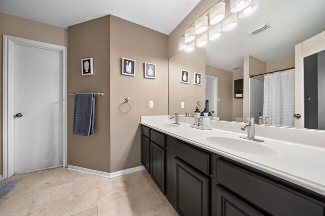 Photo - 18315 Beaverdell Dr