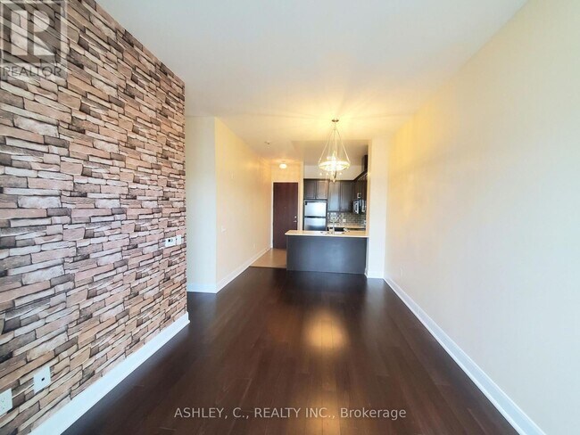 Photo - 2470 Prince Michael Drive Unité 717