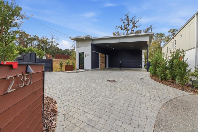 Photo - 2351 Lake Hall Rd