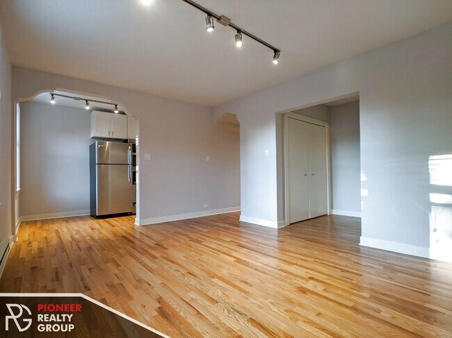 Photo - 2430 N Kedzie Blvd Unit 115