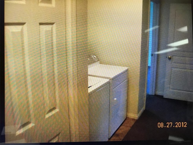 Photo - 1546 Spring Bay Rd Unit 1