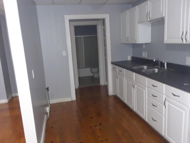 Photo - Christine Avenue Duplex Unidad 2003 Christine Avenue