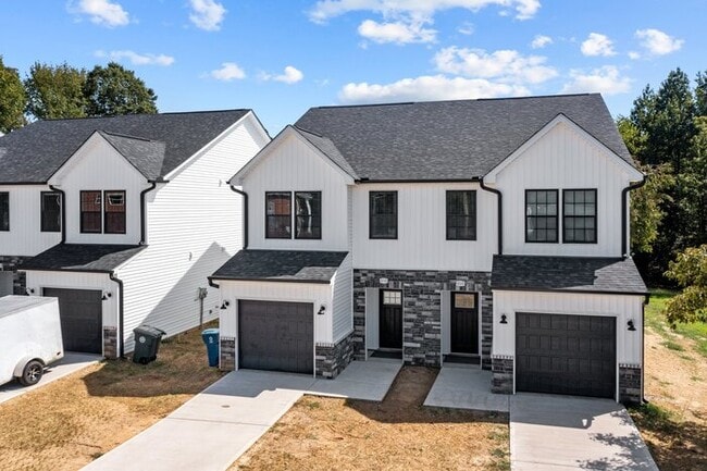 Photo - Salisbury Townhome w/ Garage