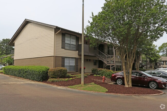 Lakeshore Landing Apartments For Rent in Ridgeland, MS | ForRent.com