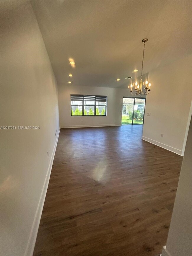 Photo - 5525 Agostino Way