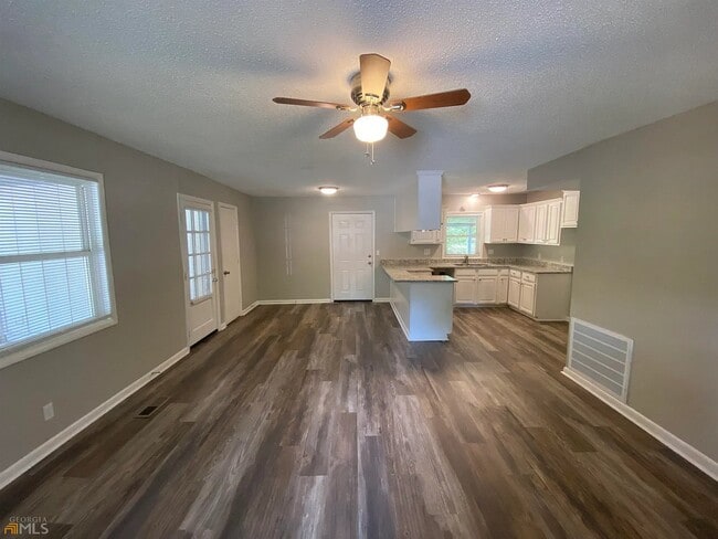 Photo - 316 N Pleasant Hill Rd