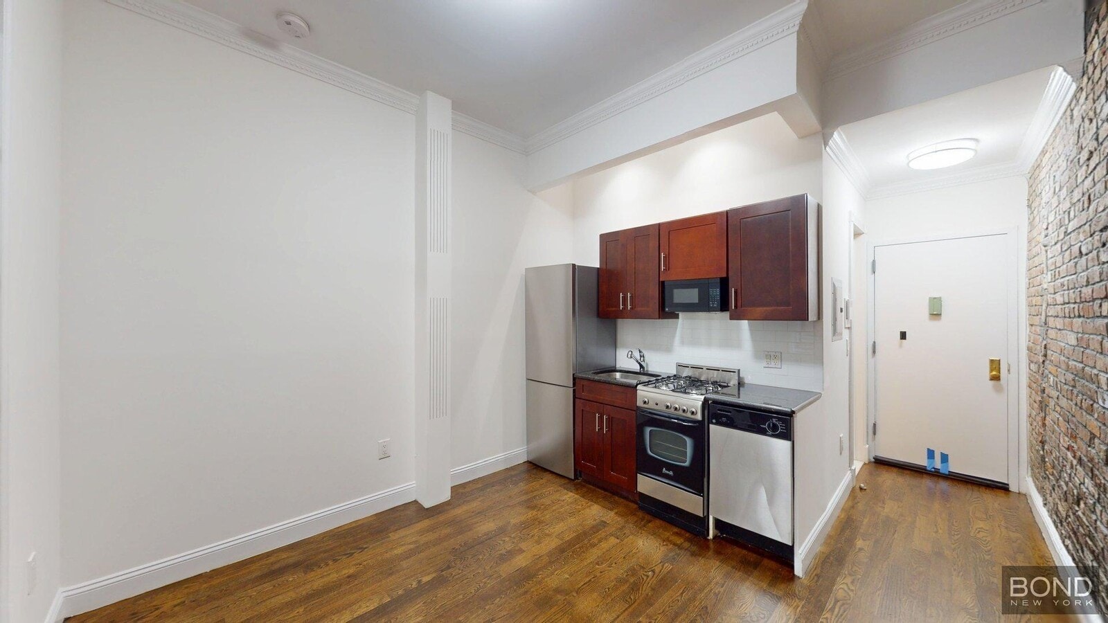 Photo - 307 Mott St Unidad 1A