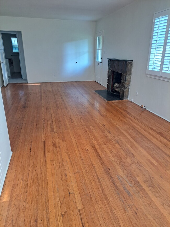 Photo - 4574 Viro Rd