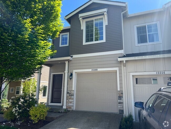Building Photo - Morningside 3 Bedroom Townhome Happy Vally
