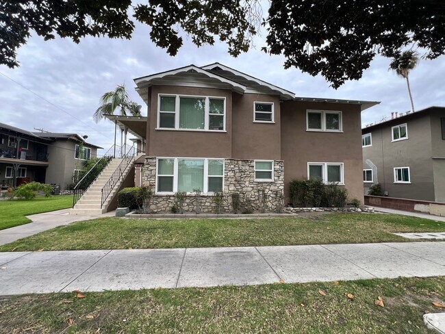 Building Photo - EAST313 Unit A Rental
