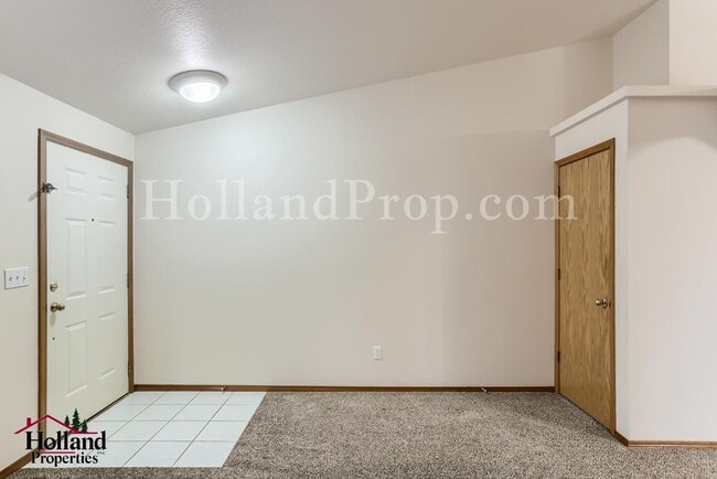 Photo - Lovely 3-Bedroom Hillsboro Home with A/C!
