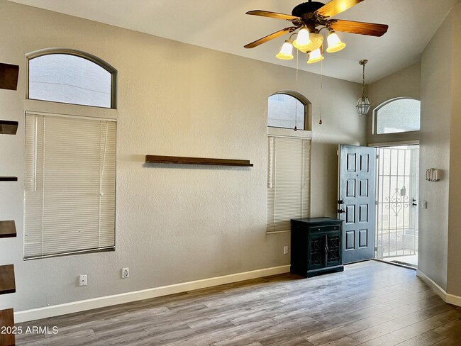 Photo - 3438 E Rockwood Dr
