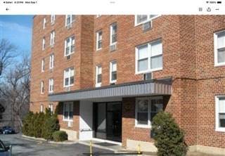 Building Photo - 510 Midland Ave Rental