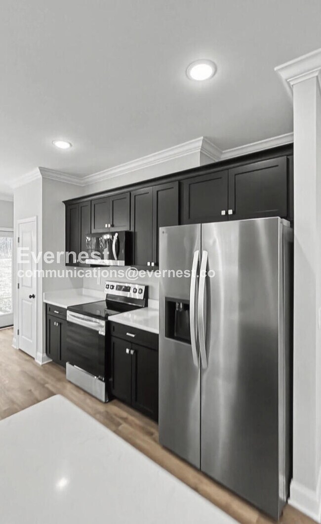 Photo - 4898 Fannon Dr