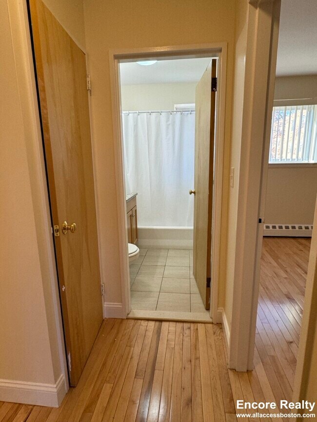 Photo - 15 Dwight St Unit #3B