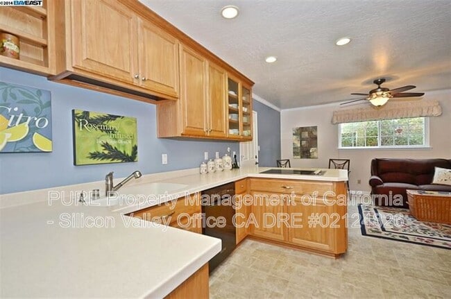 Photo - 4212 Vincente St