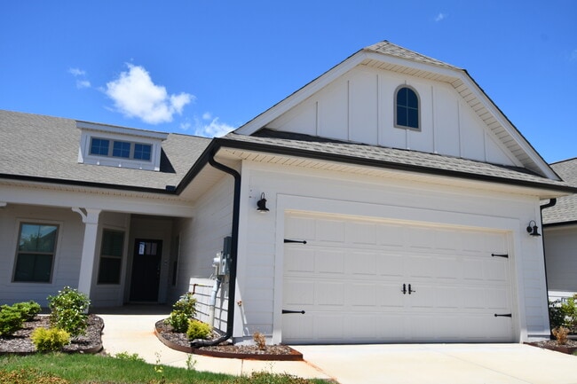 Building Photo - 12617 Whitcomb Cir