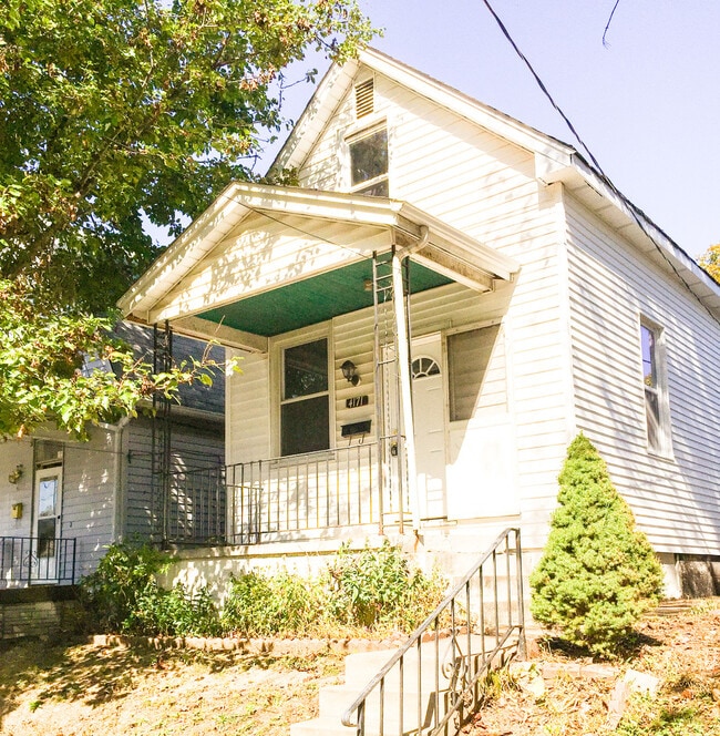Photo - 2BR/1BA Single Family Home! Renovated!