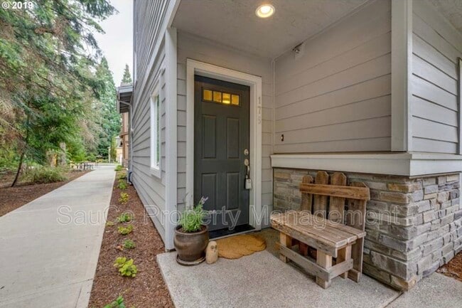 Photo - 175 NE 80th Ave