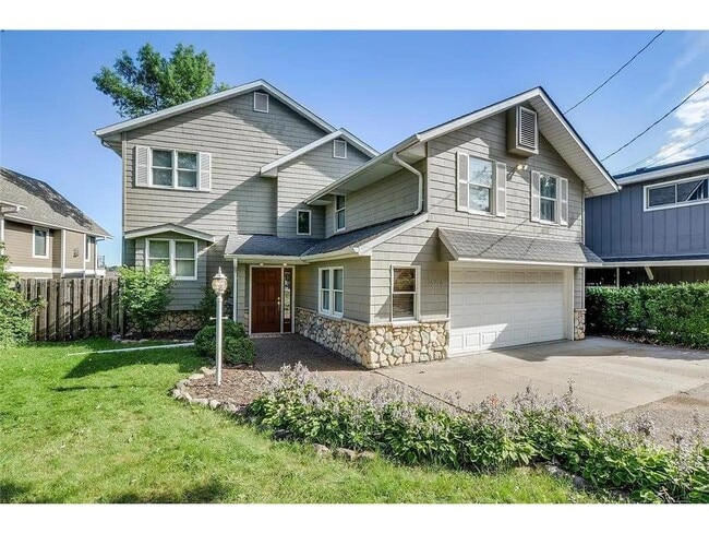 Building Photo - 16926 Grays Bay Blvd