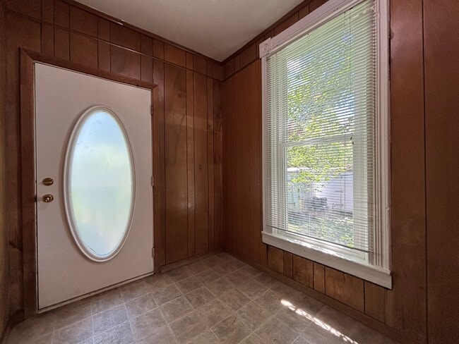 Photo - 660 5th St E Unidad 1