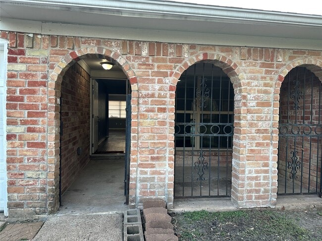 Photo - 15770 Chimney Rock Rd
