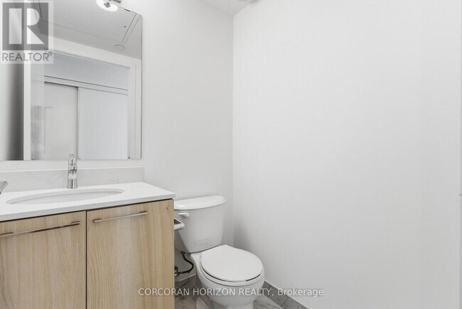Photo - 7439 Kingston Rd Unit 504