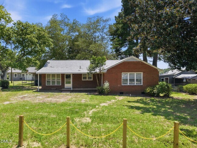 Photo - 1305 Erwin Rd