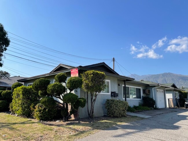 Photo - 833 W Walnut Ave Unidad frnt