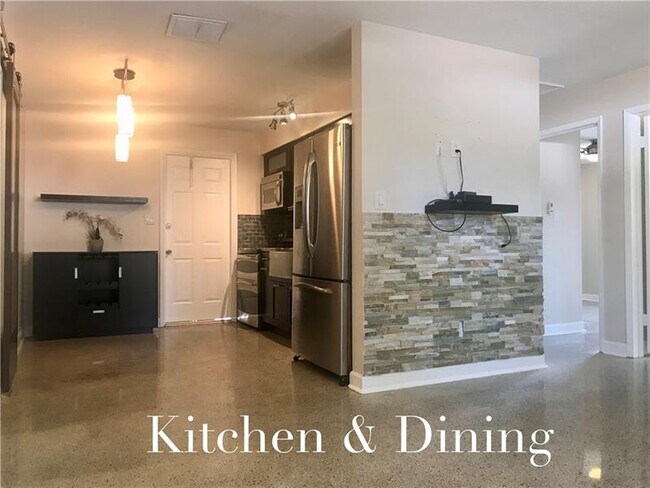 Photo - 1811 SW 21st St Unit 2