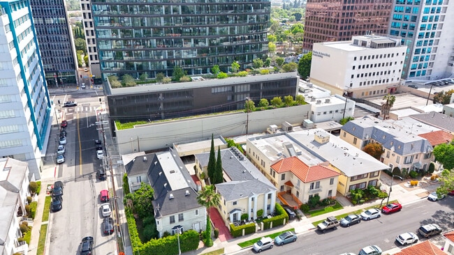 Photo - 657 S La Jolla Ave Unit 1