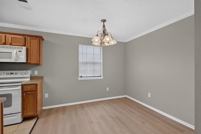 Photo - 3636 Greenacres Place Dr Unit 3636 Green Acres #60
