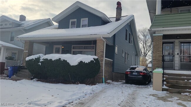 Photo - 3334 W 129th St Unit UP