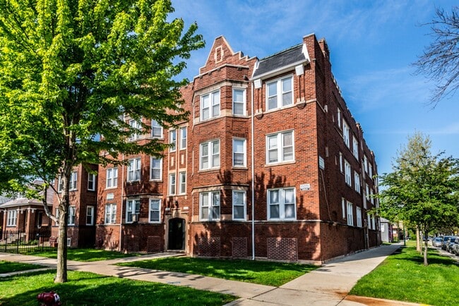6104 S Campbell