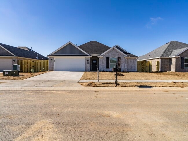 Building Photo - 510 Peach Ave