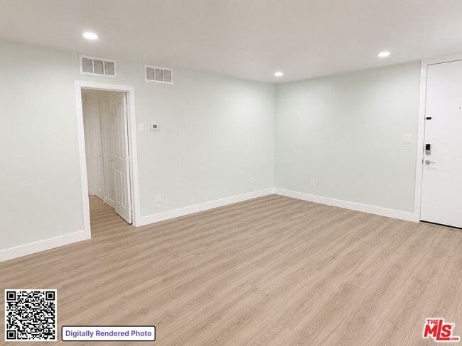 Photo - 843 4th St Unidad 207