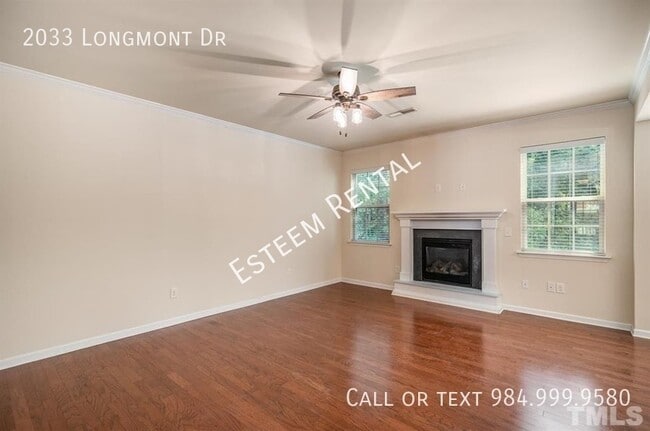 Photo - 2033 Longmont Dr