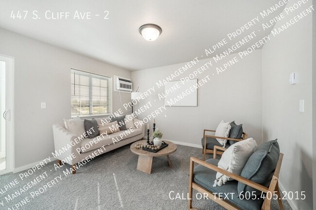 Photo - 447 S Cliff Ave Unit 2