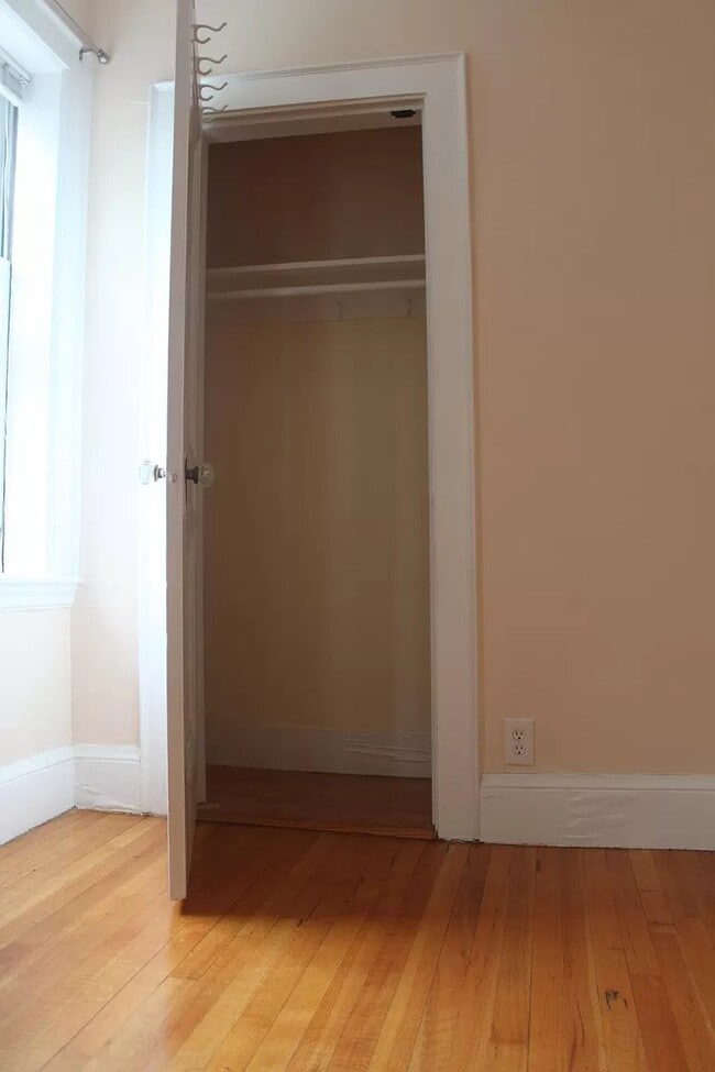 Photo - 22 Concord Ave Unit APT 10,