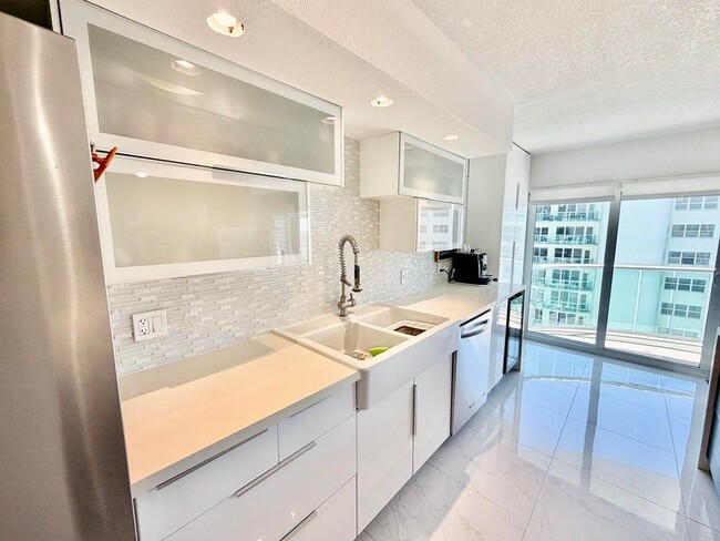 Photo - 3410 Galt Ocean Dr