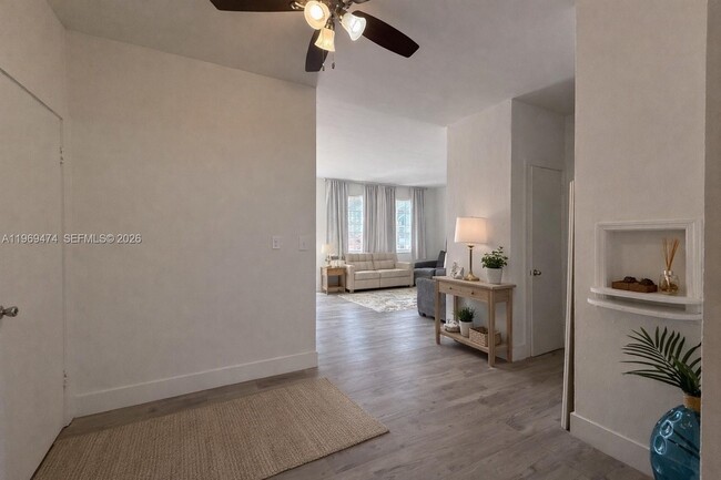 Photo - 7421 Carlyle Ave Unit 7