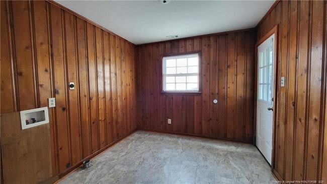 Photo - 209 E 15th St