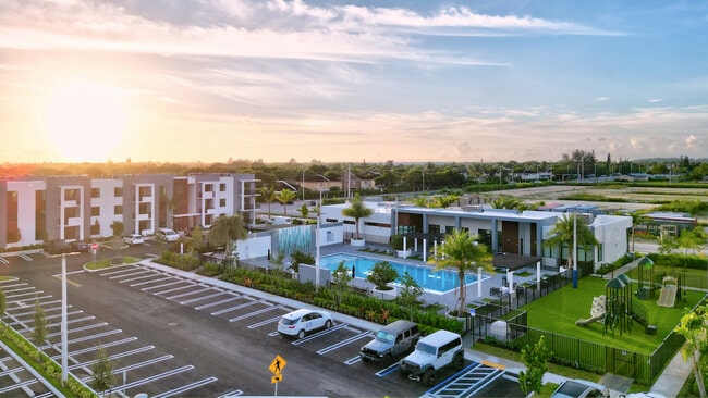Clubhouse and Pool Area - The Avenue at Naranja Rental